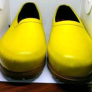 MidWest- Garden Clogs